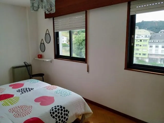 Piso, Playa De Covas * 比韦罗